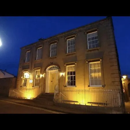 Ashmore House 卡舍尔