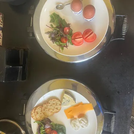 Ashmore House קאשל