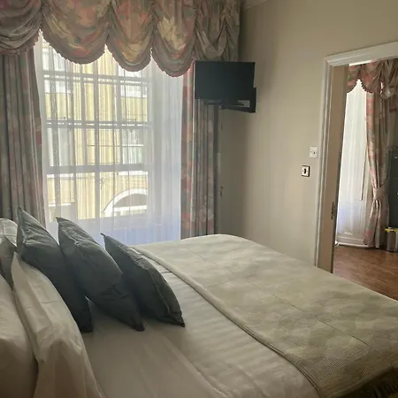 Ashmore House לינה וארוחת בוקר 3*