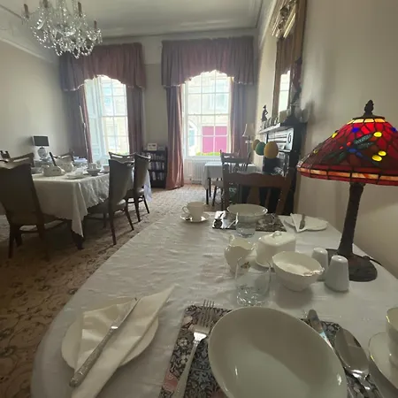 Ashmore House Bed & Breakfast