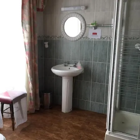 Ashmore House לינה וארוחת בוקר