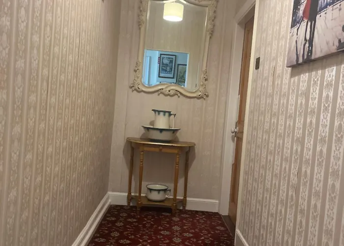 Ashmore House 3* كاشيل