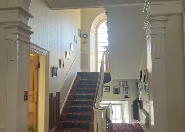 Ashmore House Bed & Breakfast 3*