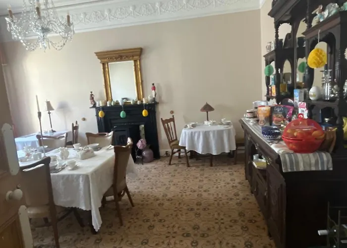 Bed & Breakfast Ashmore House 3*