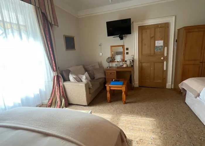 Ashmore House Bed & Breakfast