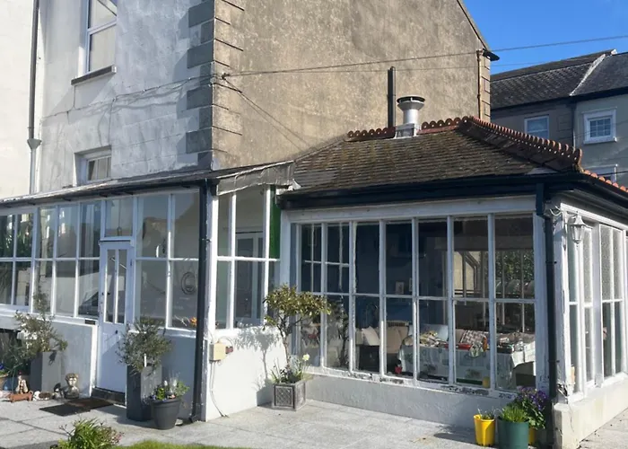 Ashmore House Bed & Breakfast