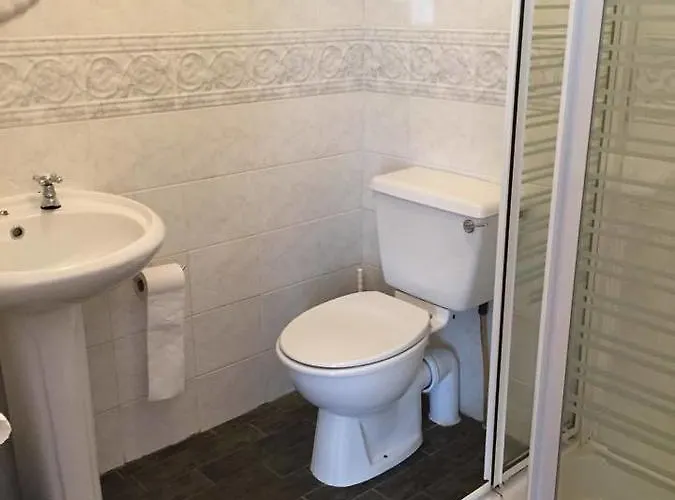 Bed & Breakfast Ashmore House 3*